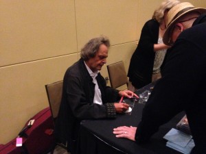 Roland Dyens signing CDs for his fans.